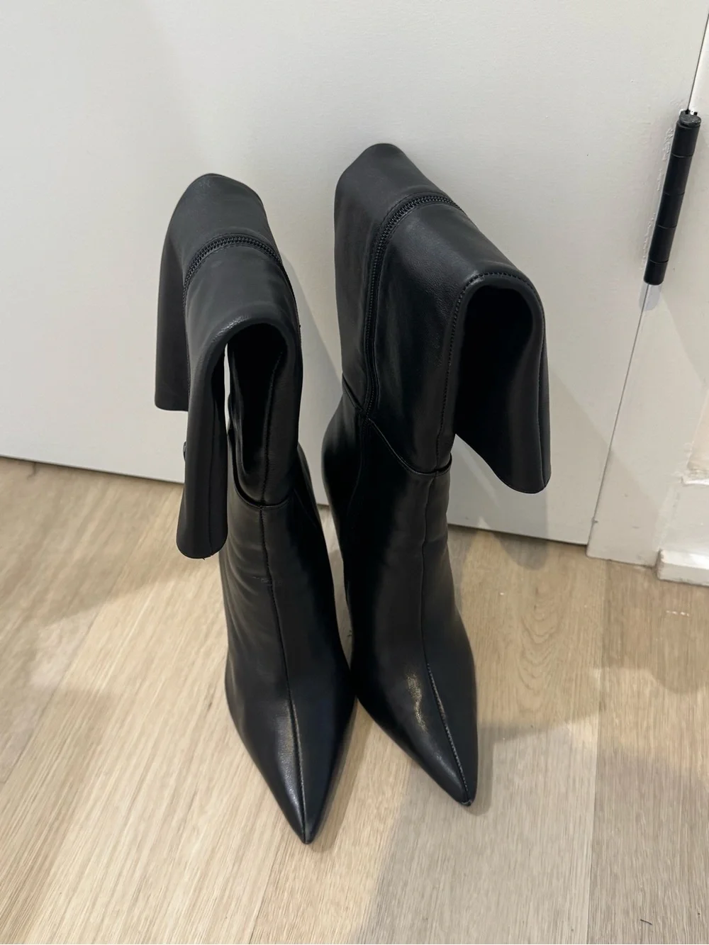 Steve Madden Black Pointed-Toe Knee High Stiletto Boot - Picture 4 of 7
